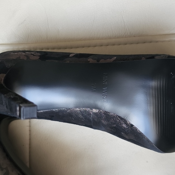 Nine West stiletto shoes - Picture 5 of 7